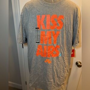 NWT. Nike Gray Men's 2XL Tee.
